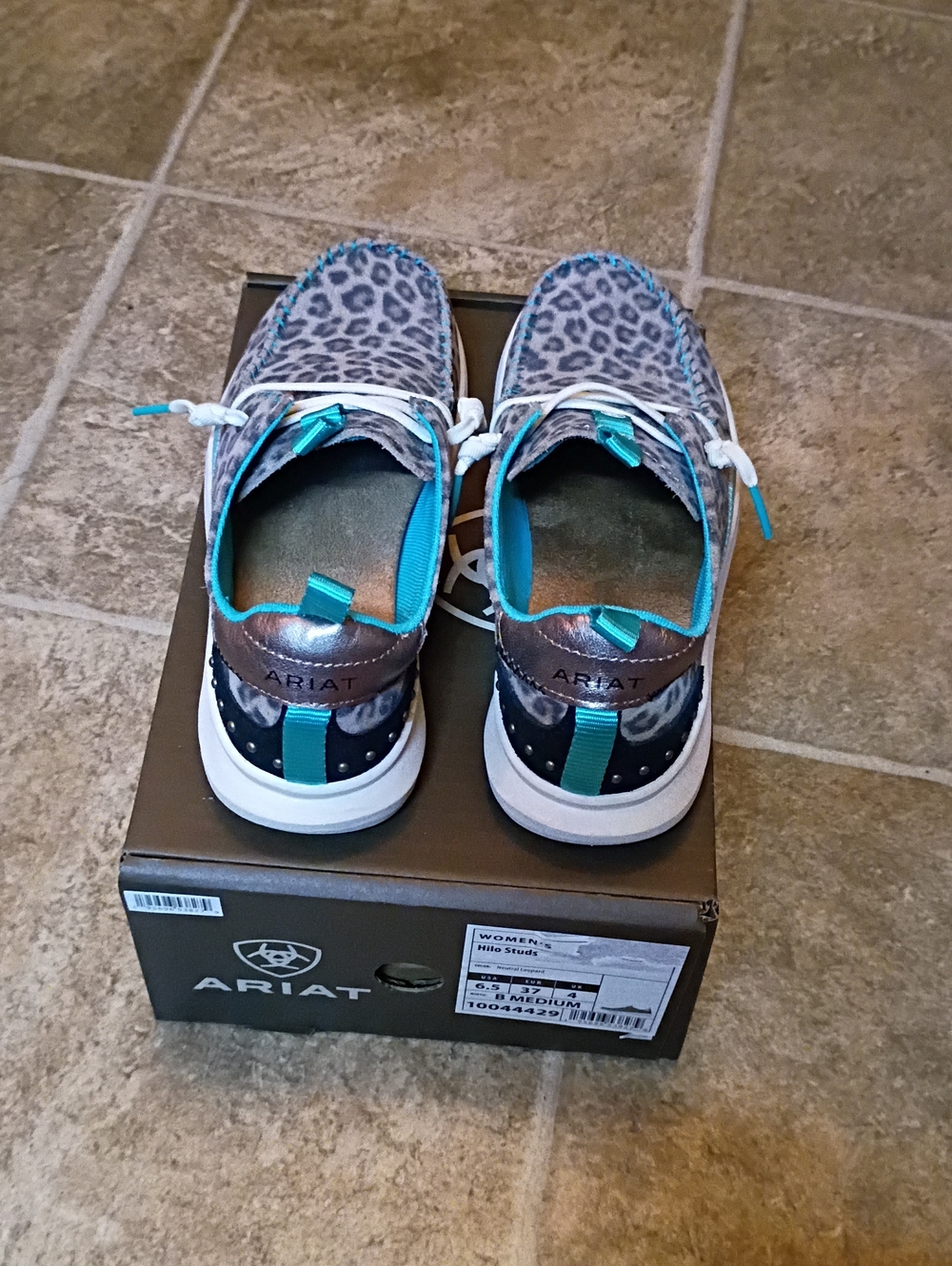 ARIAT Women's Leopard Print Moccasins NWT Shoes W/Teal Trim Size 6.5 - Picture 10 of 15